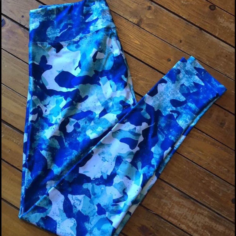 Ankle length leggings. Size M